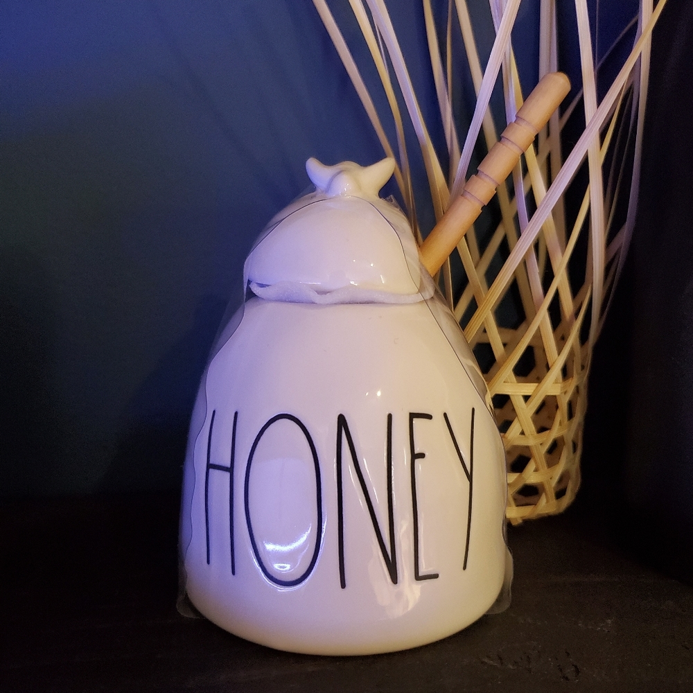 Rae Dunn Honey jar with wooden dipper